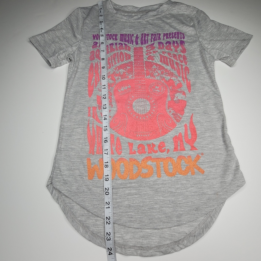 New without Tags Juniors Woodstock tee size XS - Picture 3 of 6